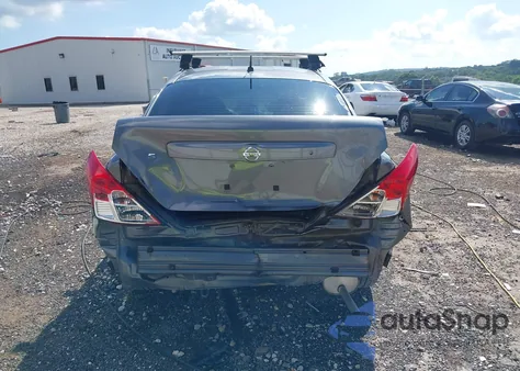 2017 Nissan Versa 1.6 S z USA, uszkodzony, nr VIN 3N1CN7AP6HL900180